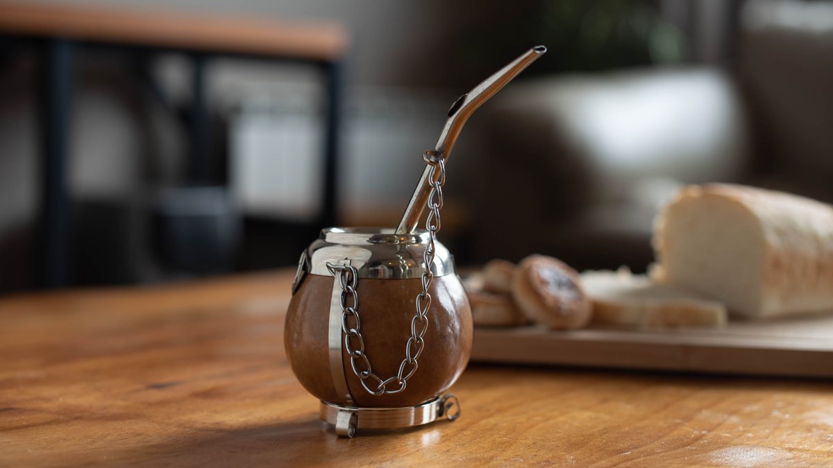 Mate de cuero con bombilla